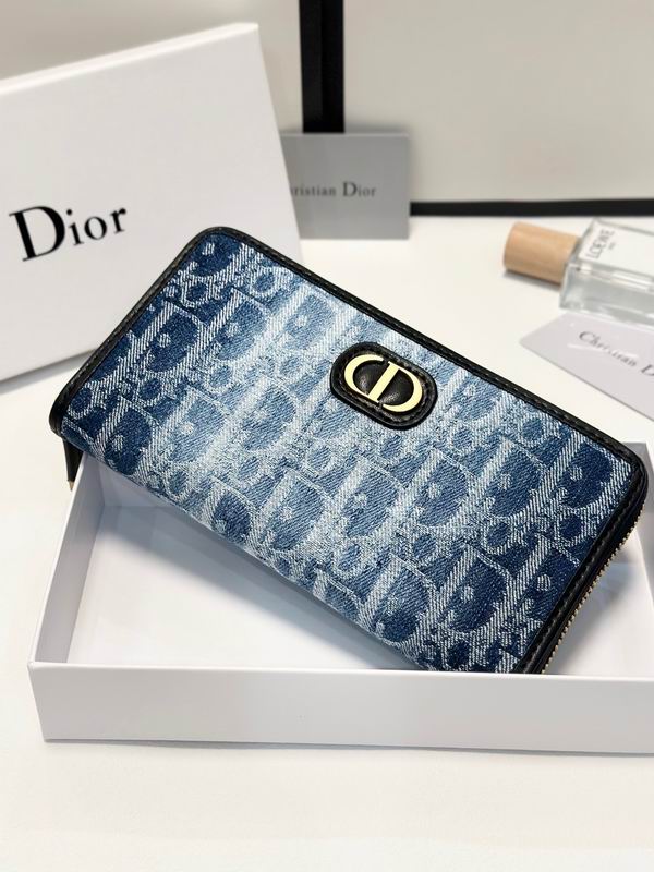 Dior Wallet ID:20260806-127